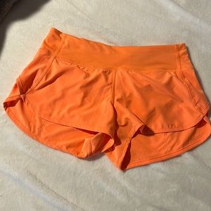 Lululemon size 4 run speed shorts
